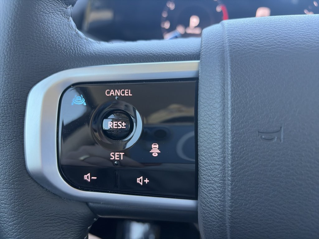 Used 2025 Nissan Armada SV RWD image 19