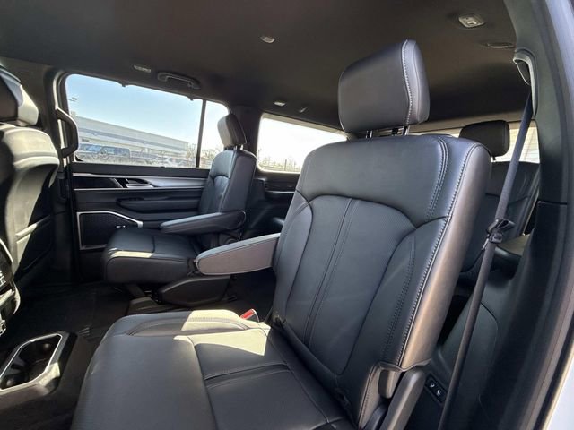 New 2026 Jeep Grand Wagoneer Limited w/ Convenience Group I image 15