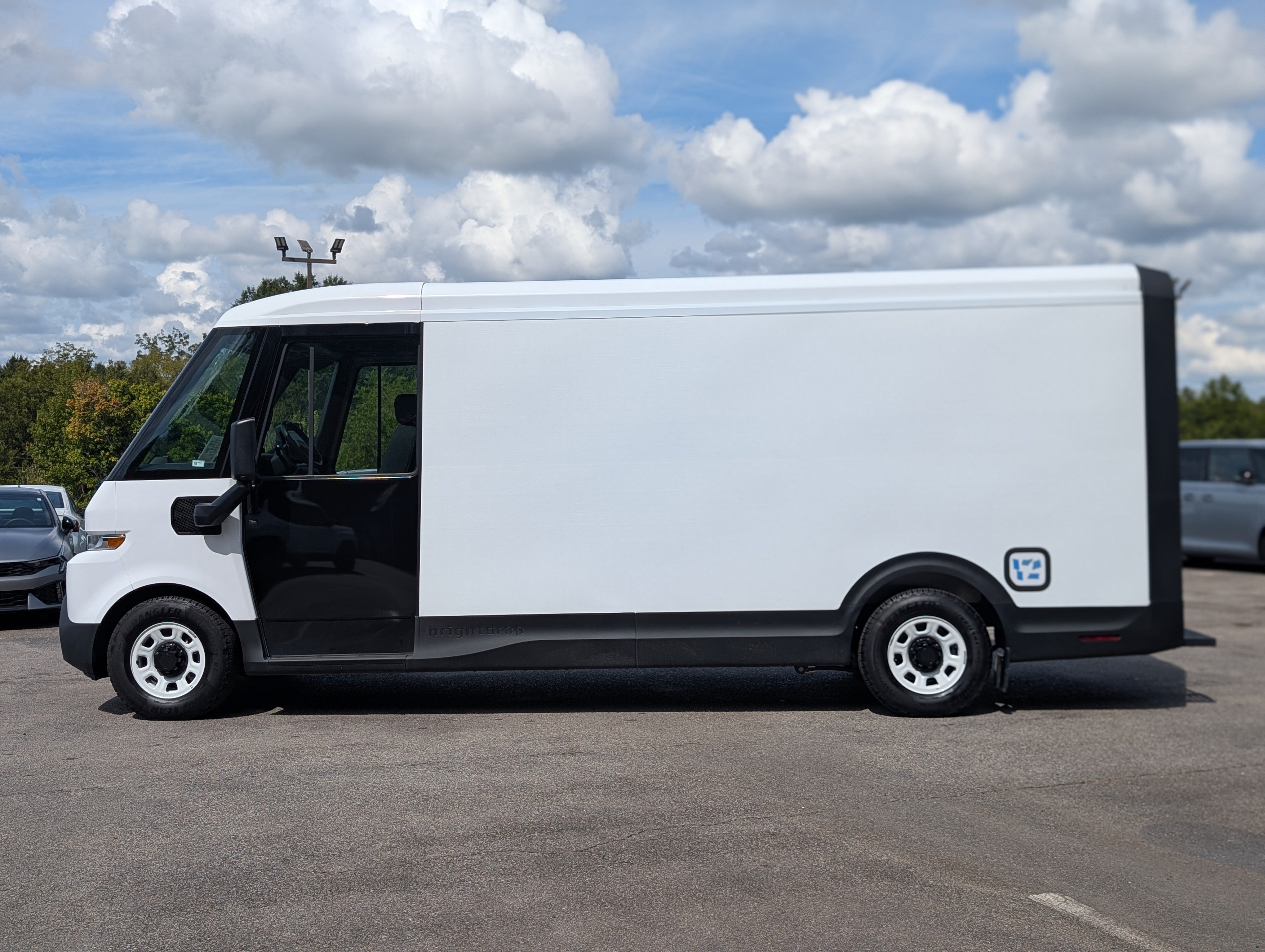 Used 2024 Chevrolet Brightdrop 600 w/ Commercial Equipment Package AWD/4WD image 6