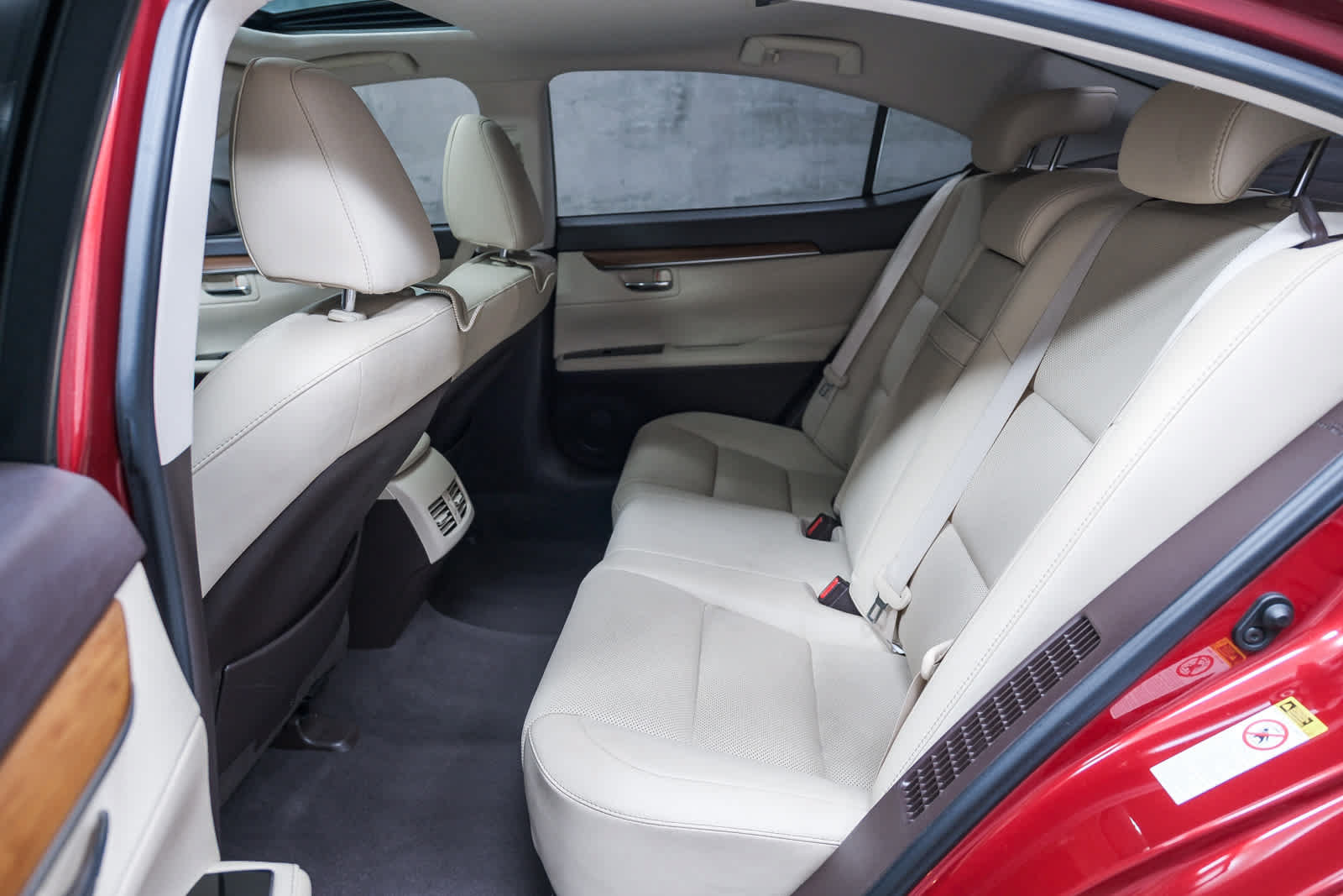 Used 2018 Lexus ES 300h w/ Navigation Package FWD image 23