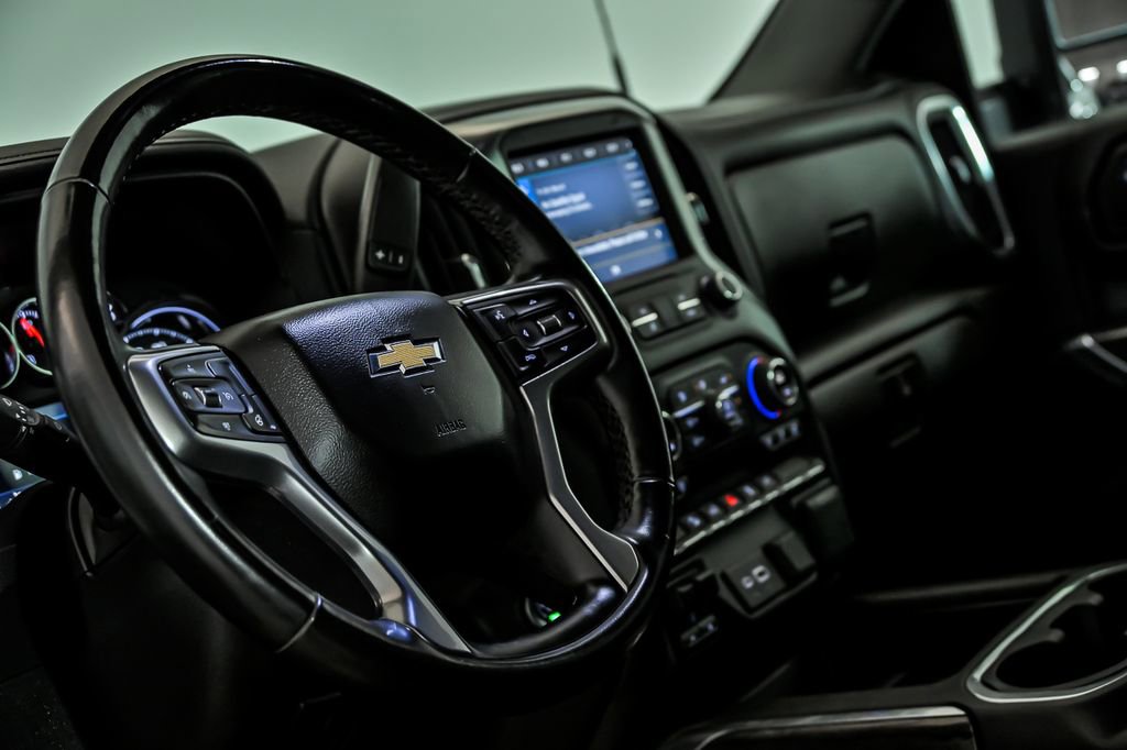 Used 2023 Chevrolet Silverado 2500 LTZ w/ LTZ Convenience Package image 16