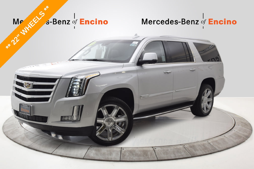 Used 2018 Cadillac Escalade ESV Luxury RWD image 1