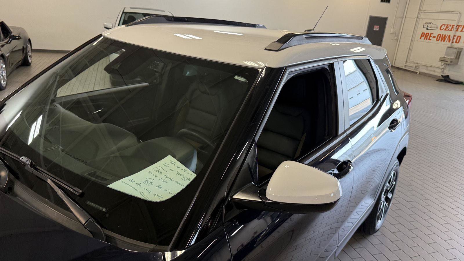 Used 2021 Chevrolet TrailBlazer ACTIV w/ Convenience Package FWD image 3