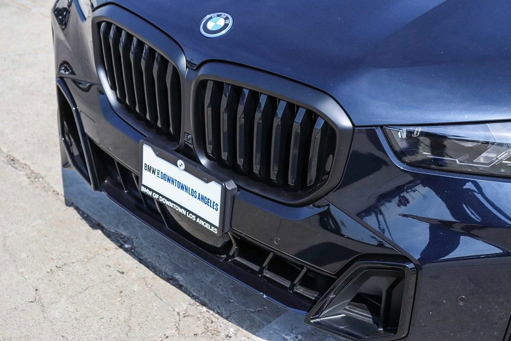 Used 2026 BMW X5 xDrive50e w/ M Sport Package AWD/4WD image 10