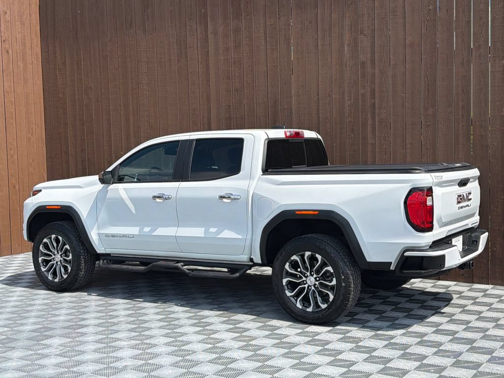 Used 2023 GMC Canyon Denali AWD/4WD image 16