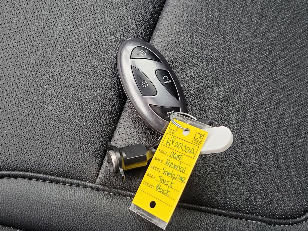 Used 2025 Hyundai Santa Cruz SEL image 28
