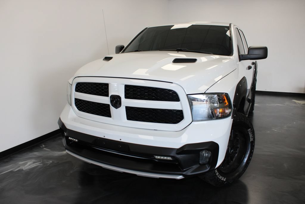 Used 2019 RAM 1500 Express w/ Wheel & Sound Group AWD/4WD image 4