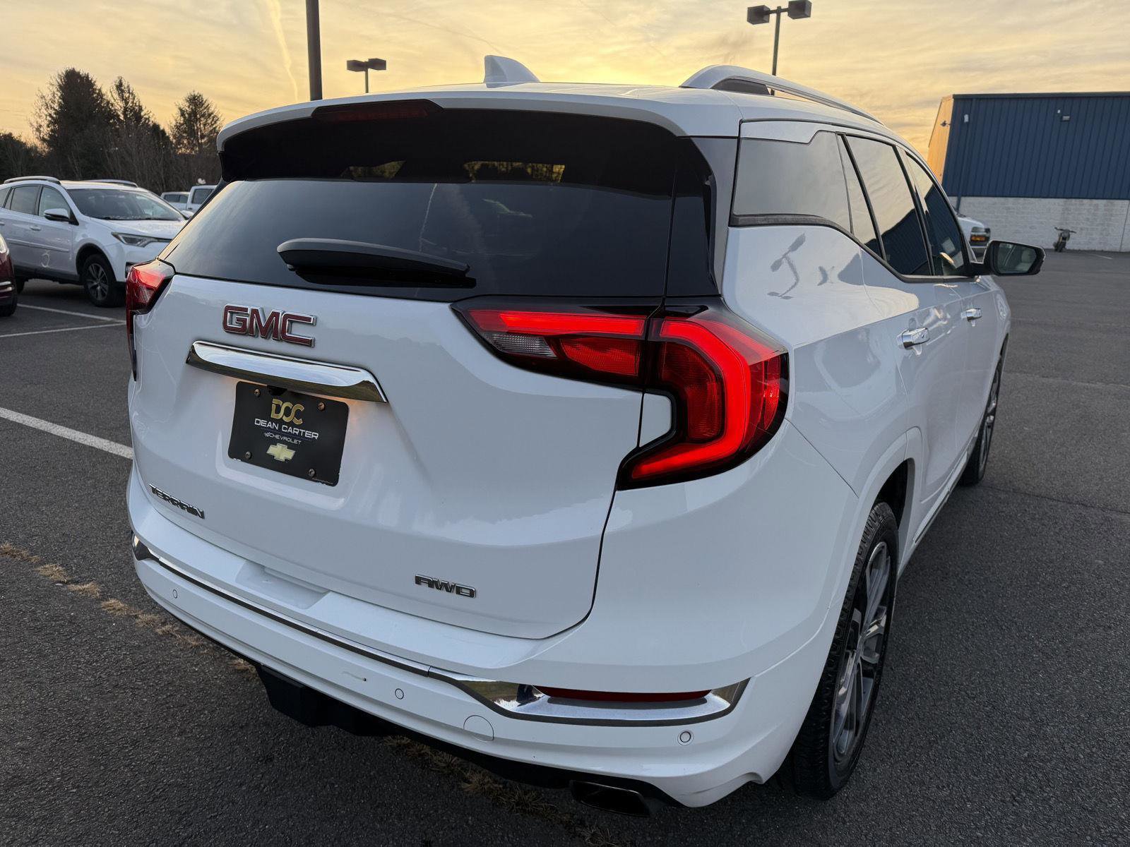 Used 2018 GMC Terrain Denali w/ Advanced Safety Package image 7