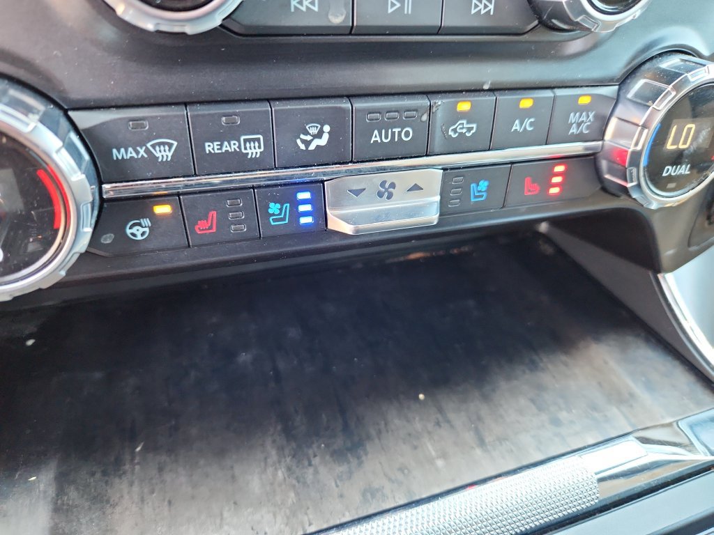 Used 2021 Ford F150 Lariat w/ Equipment Group 502A High AWD/4WD image 21