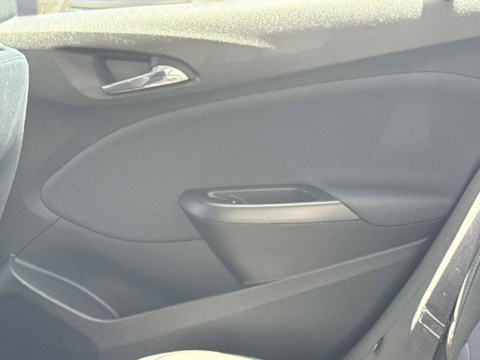 Used 2019 Chevrolet Cruze LT FWD image 13