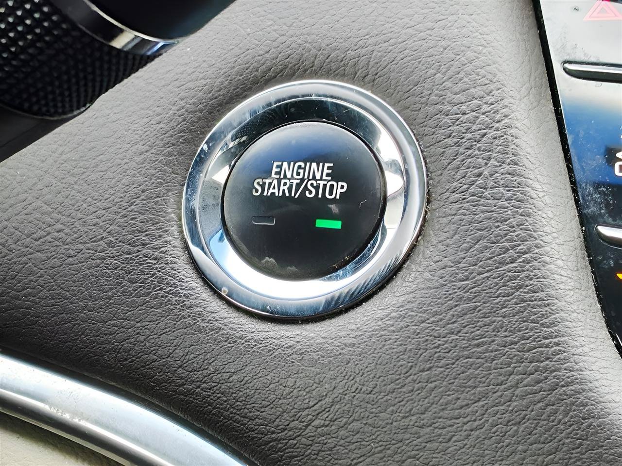 Used 2015 Cadillac XTS Premium AWD/4WD image 29