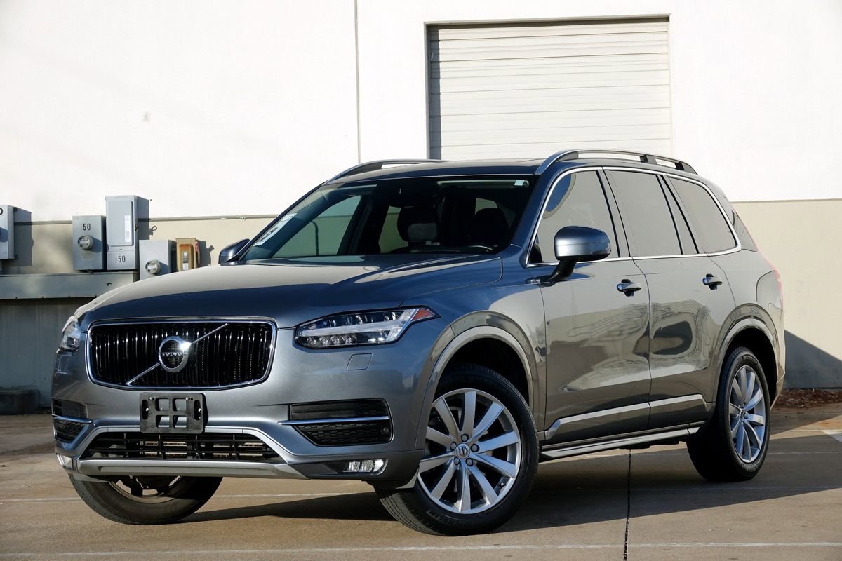 Used 2016 Volvo XC90 T6 Momentum w/ Momentum Plus Package AWD/4WD image 2