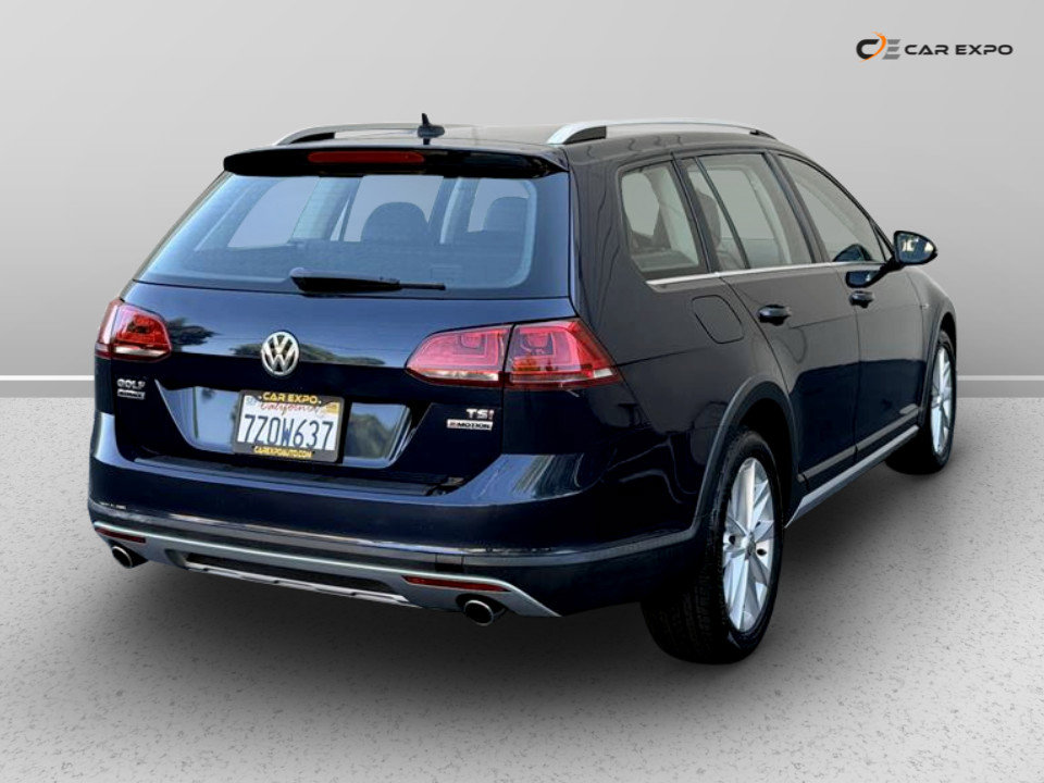 Used 2017 Volkswagen Golf Alltrack S image 7