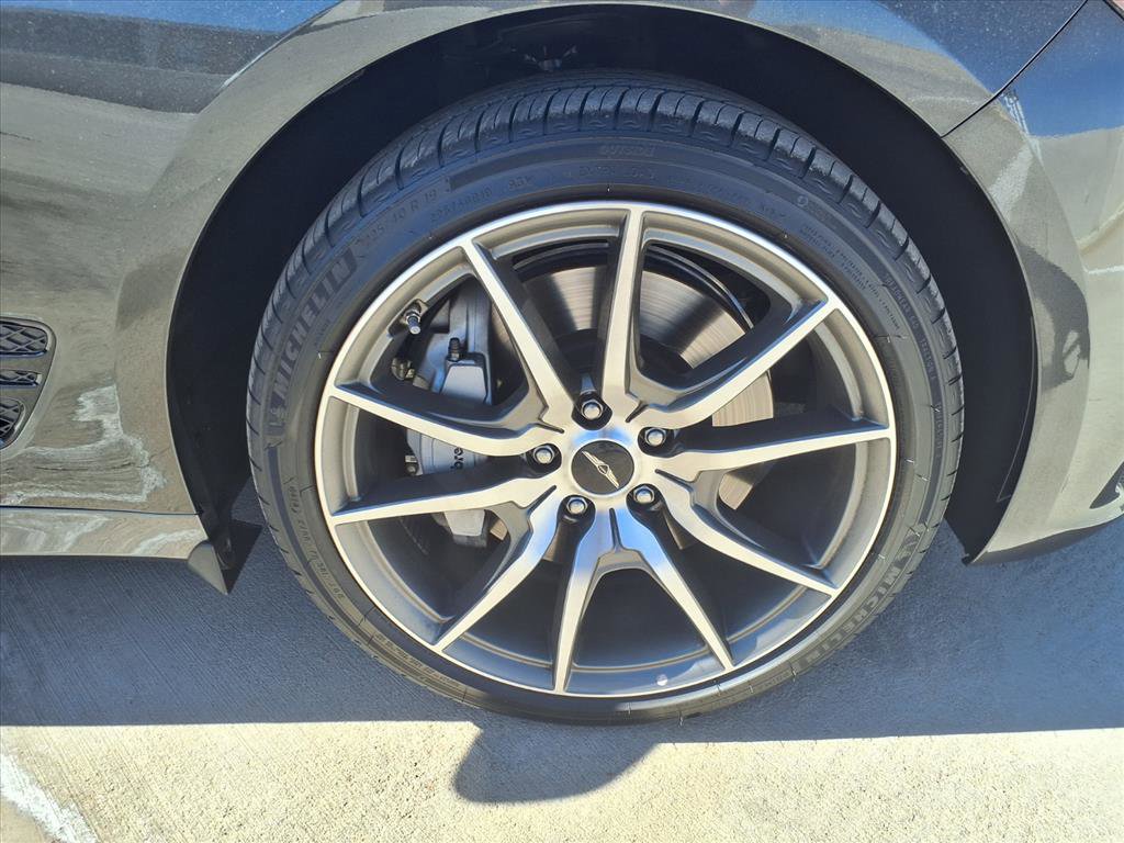 Certified 2026 Genesis G70 2.5T Prestige image 9