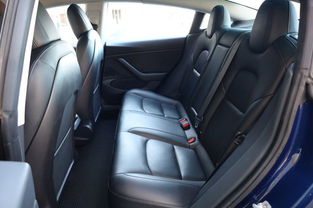 Used 2018 Tesla Model 3 Mid Range image 20