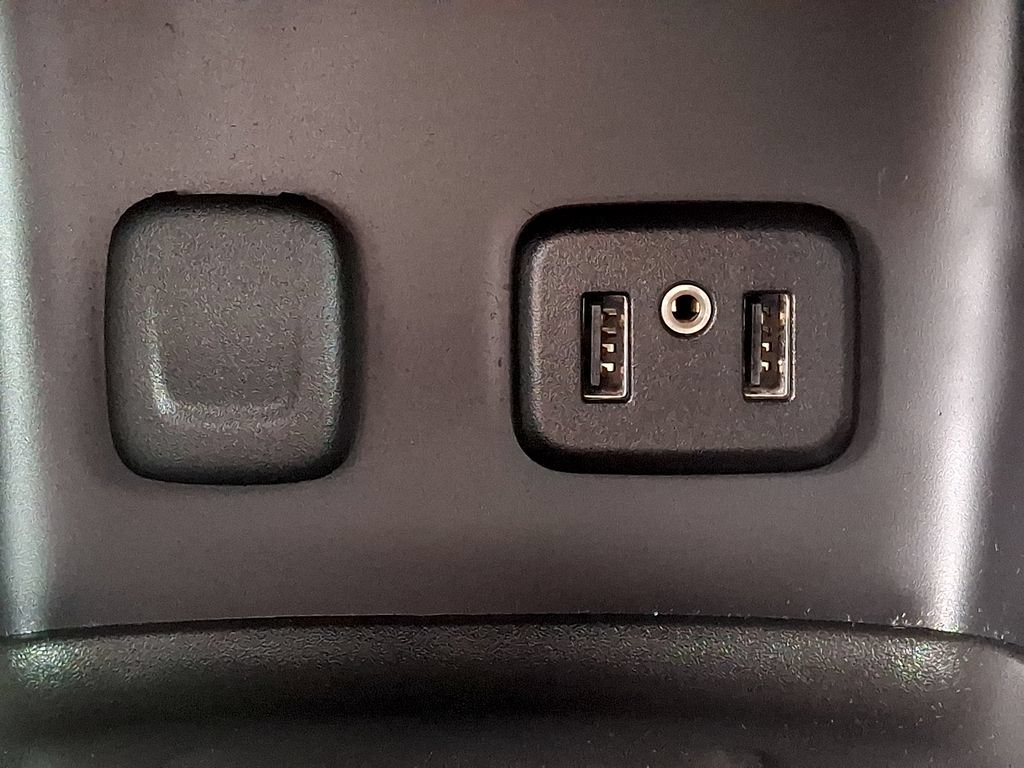 Certified 2017 GMC Acadia SLT FWD image 27
