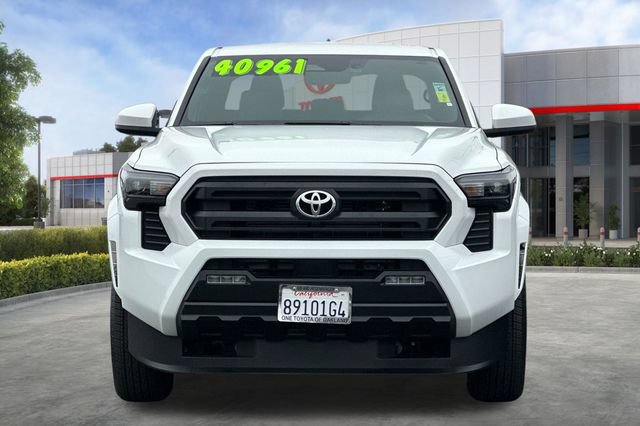 Used 2025 Toyota Tacoma SR5 AWD/4WD image 10