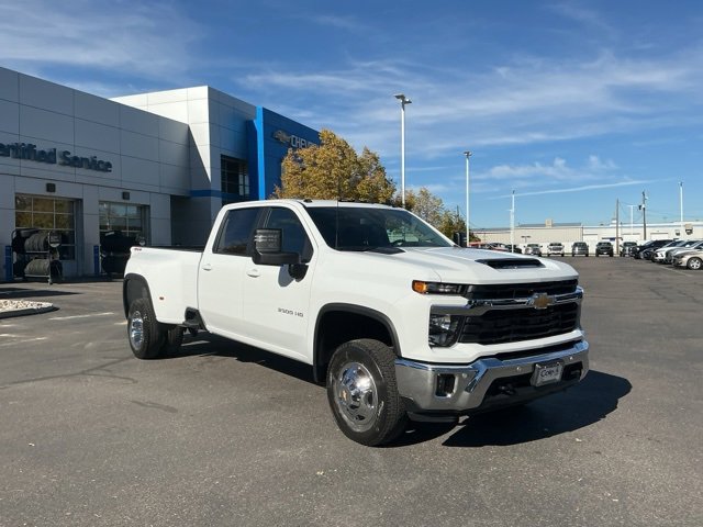 New 2026 Chevrolet Silverado 3500 LT w/ All Star Edition