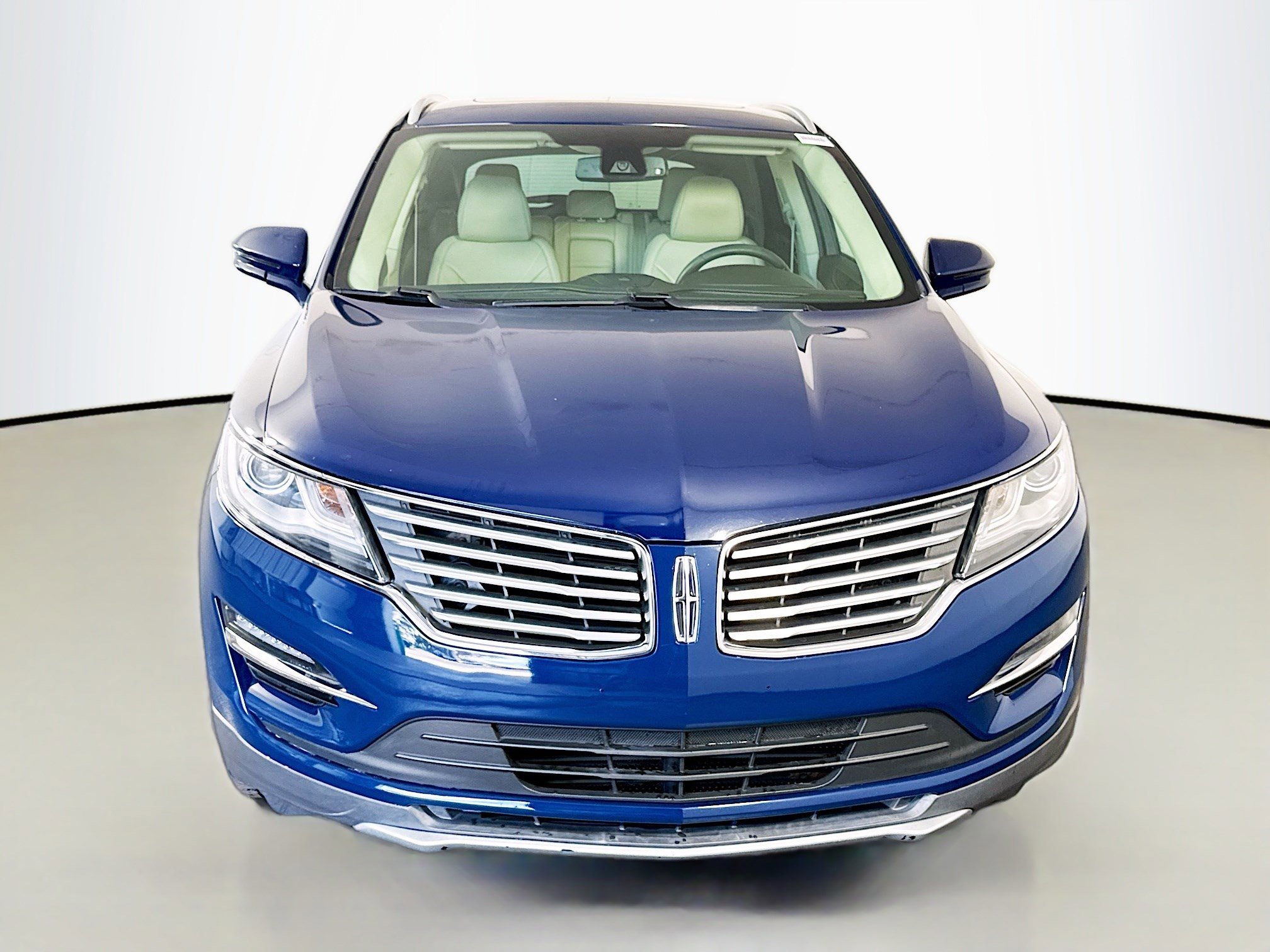 Used 2018 Lincoln MKC Reserve w/ Lincoln MKC Climate Package image 2