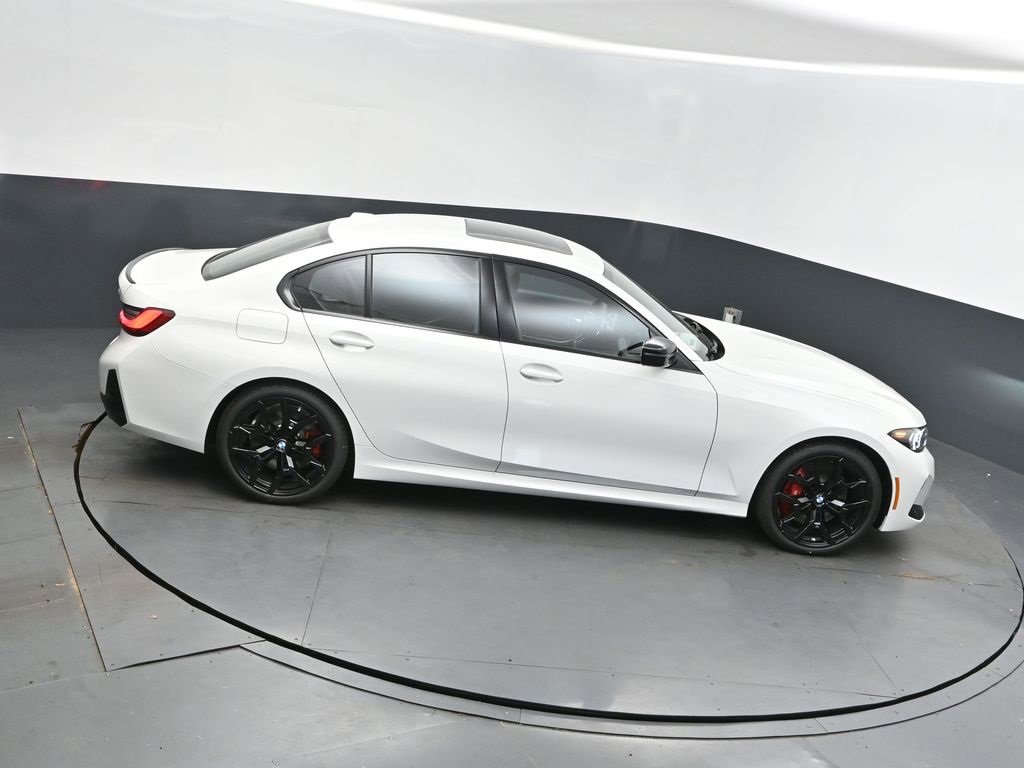 New 2026 BMW 330i Sedan w/ M Sport Package image 35