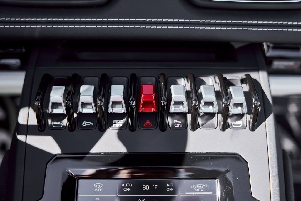 Used 2024 Lamborghini Huracan EVO image 72