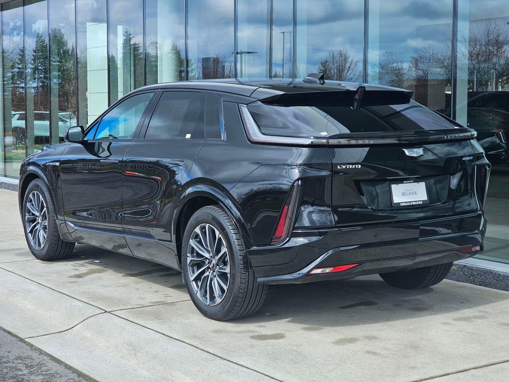 Used 2025 Cadillac Lyriq Sport image 3