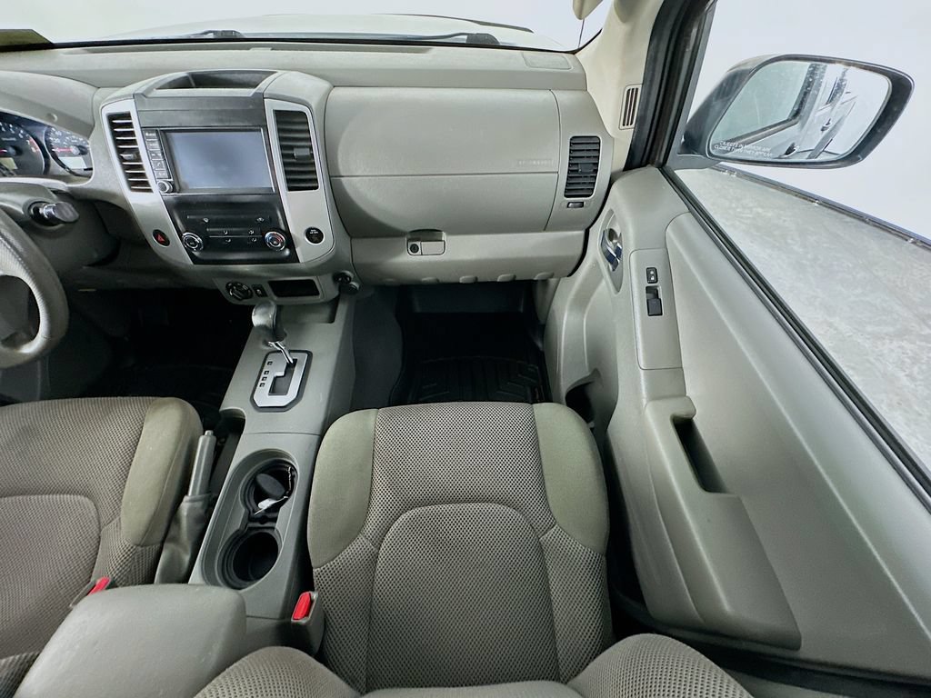 Used 2020 Nissan Frontier SV AWD/4WD image 11