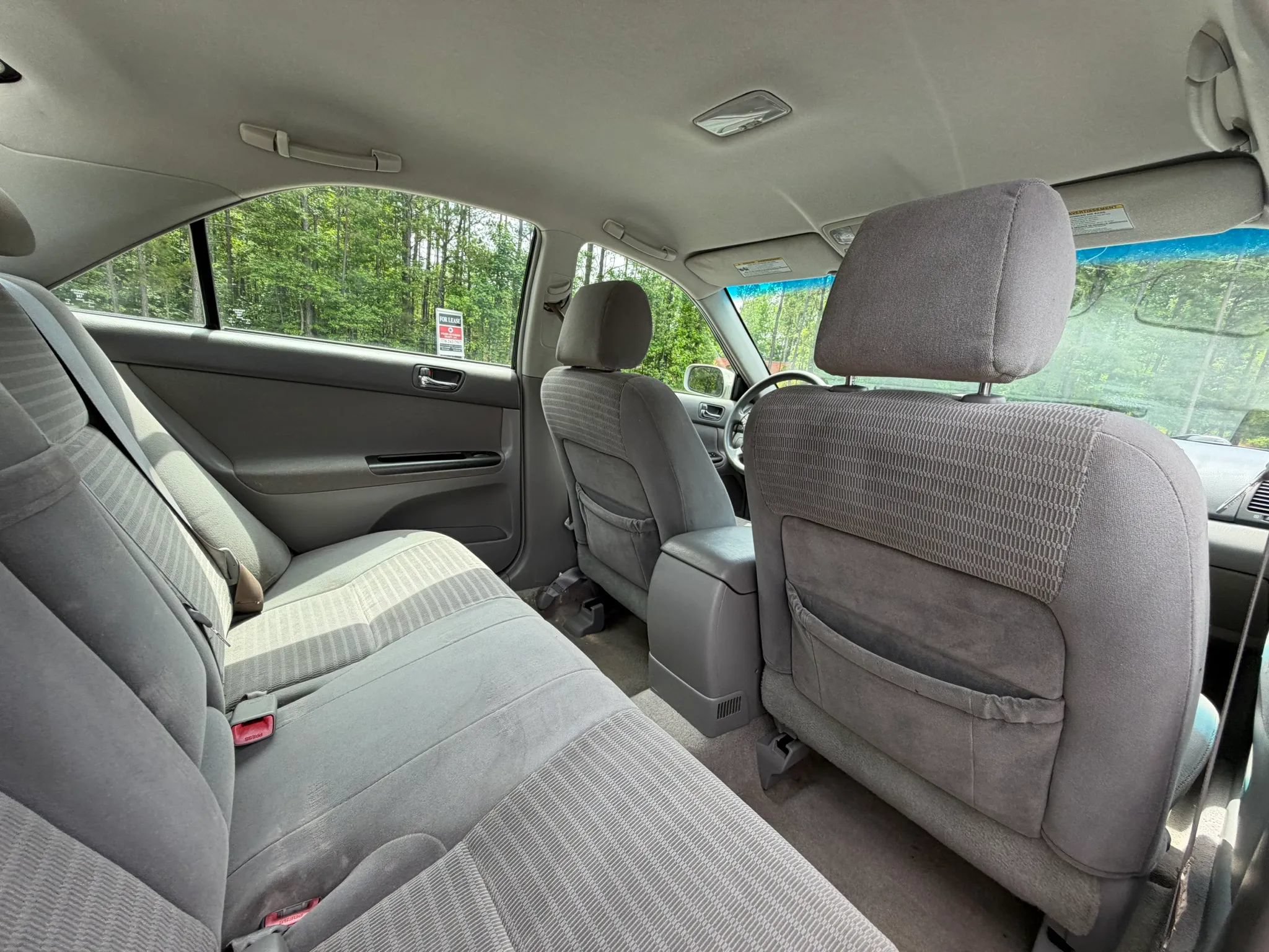 Used 2005 Toyota Camry LE FWD image 19