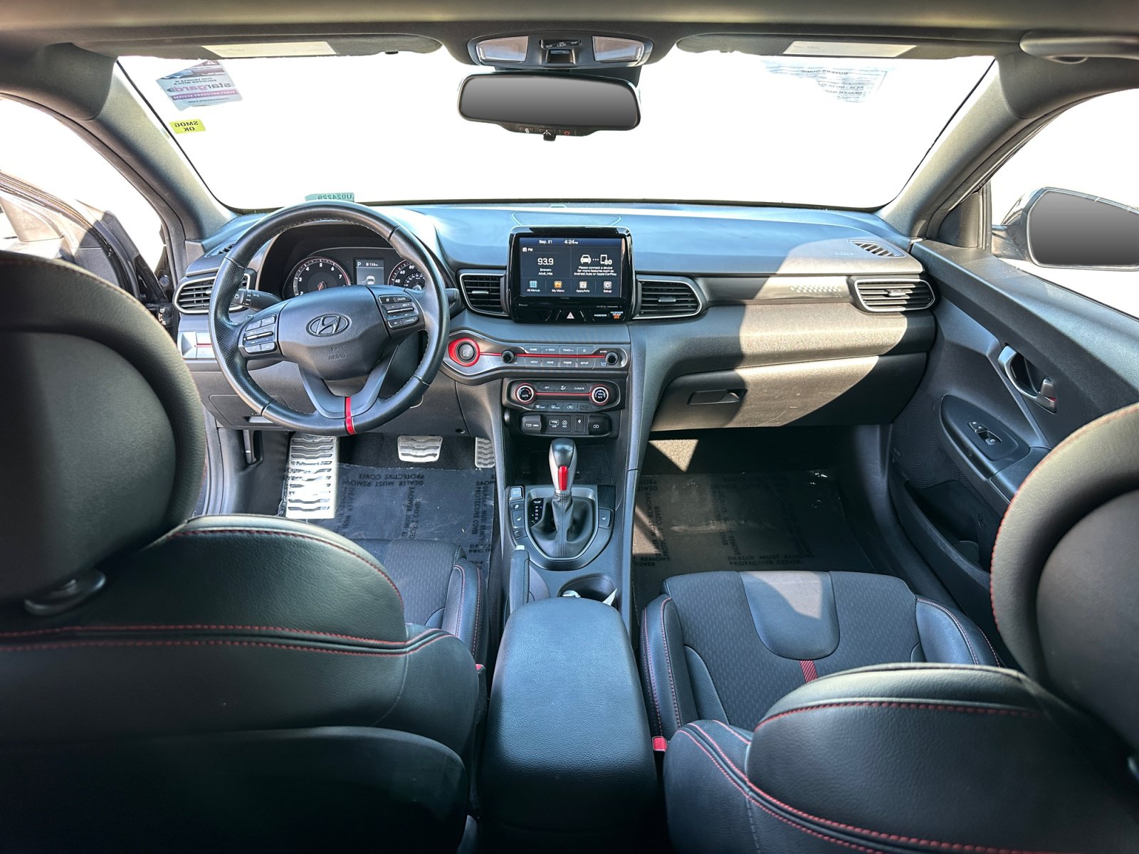 Used 2020 Hyundai Veloster Turbo FWD image 10