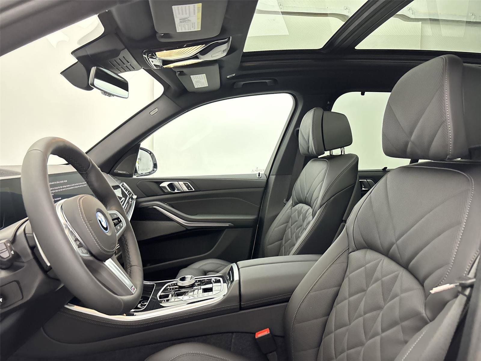 New 2026 BMW X5 xDrive50e w/ Executive Package image 24