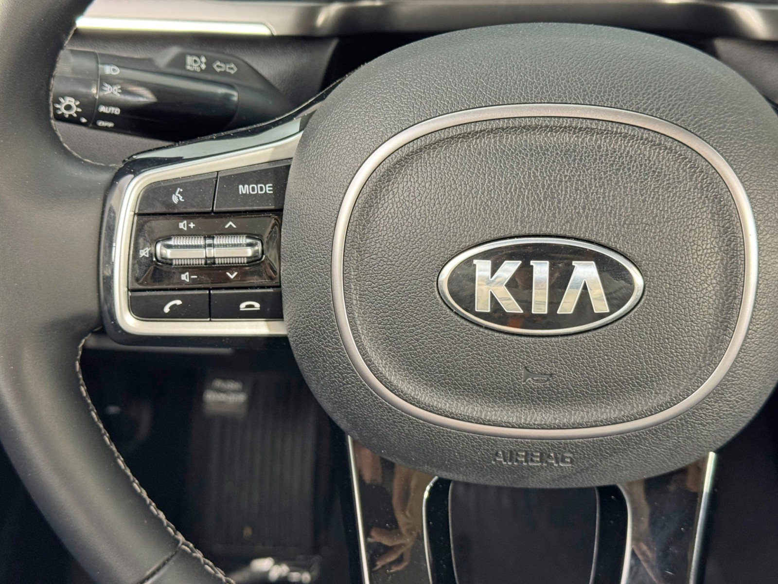Used 2021 Kia Sorento S FWD image 19