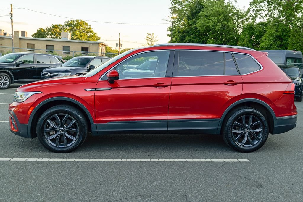 Used 2022 Volkswagen Tiguan SE AWD/4WD image 4
