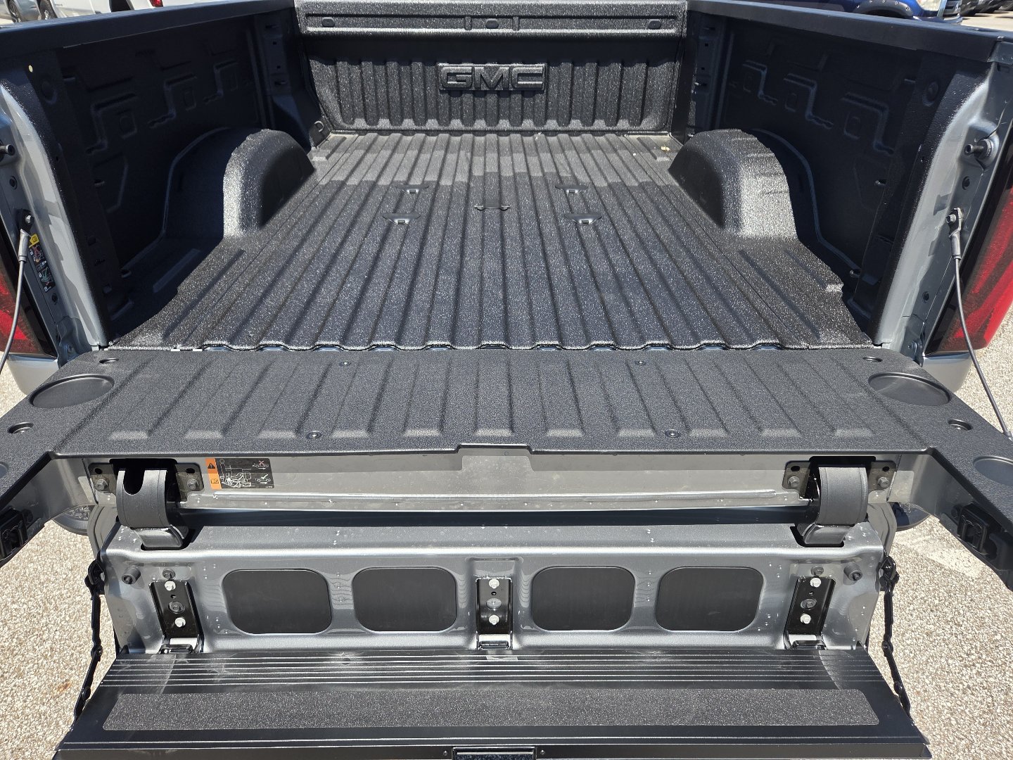 New 2026 GMC Sierra 2500 Denali Ultimate AWD/4WD image 25