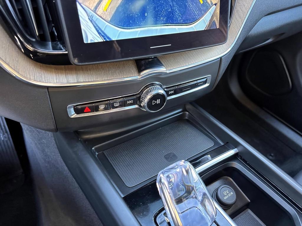 New 2026 Volvo XC60 B5 Plus w/ Protection Package Premier image 21