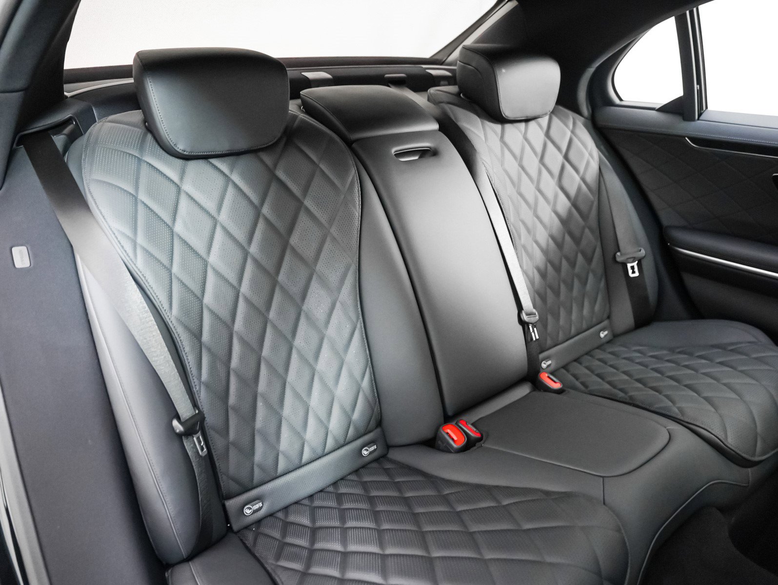 New 2025 Mercedes-Benz S 580 4MATIC Sedan image 11