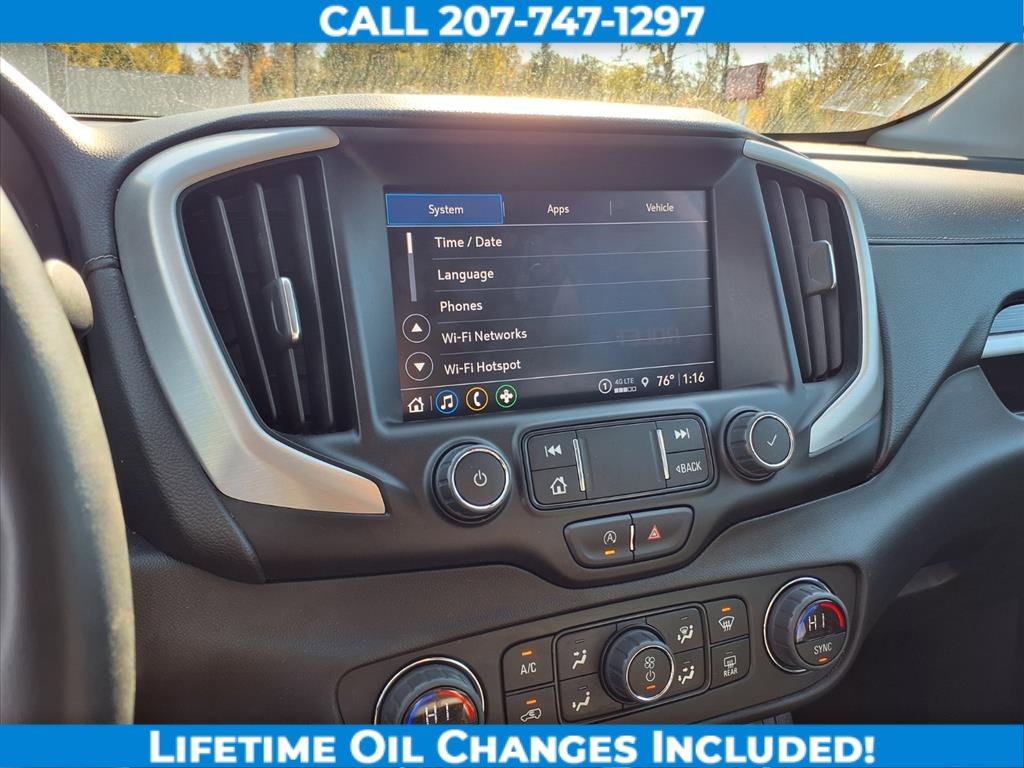 Used 2023 GMC Terrain SLT image 17
