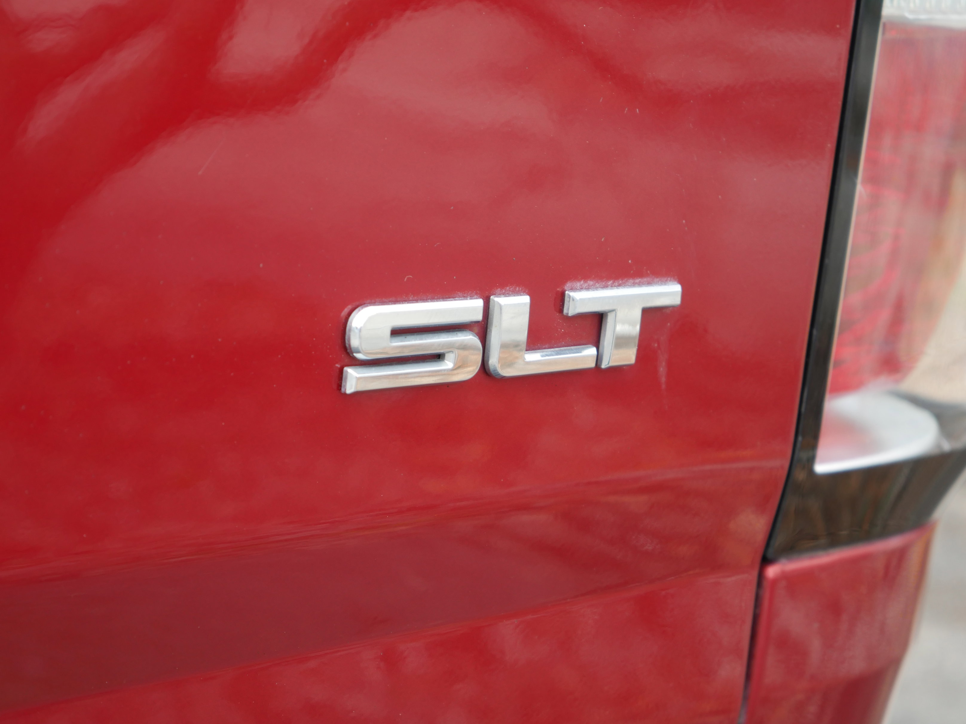 Used 2015 GMC Canyon SLT image 21