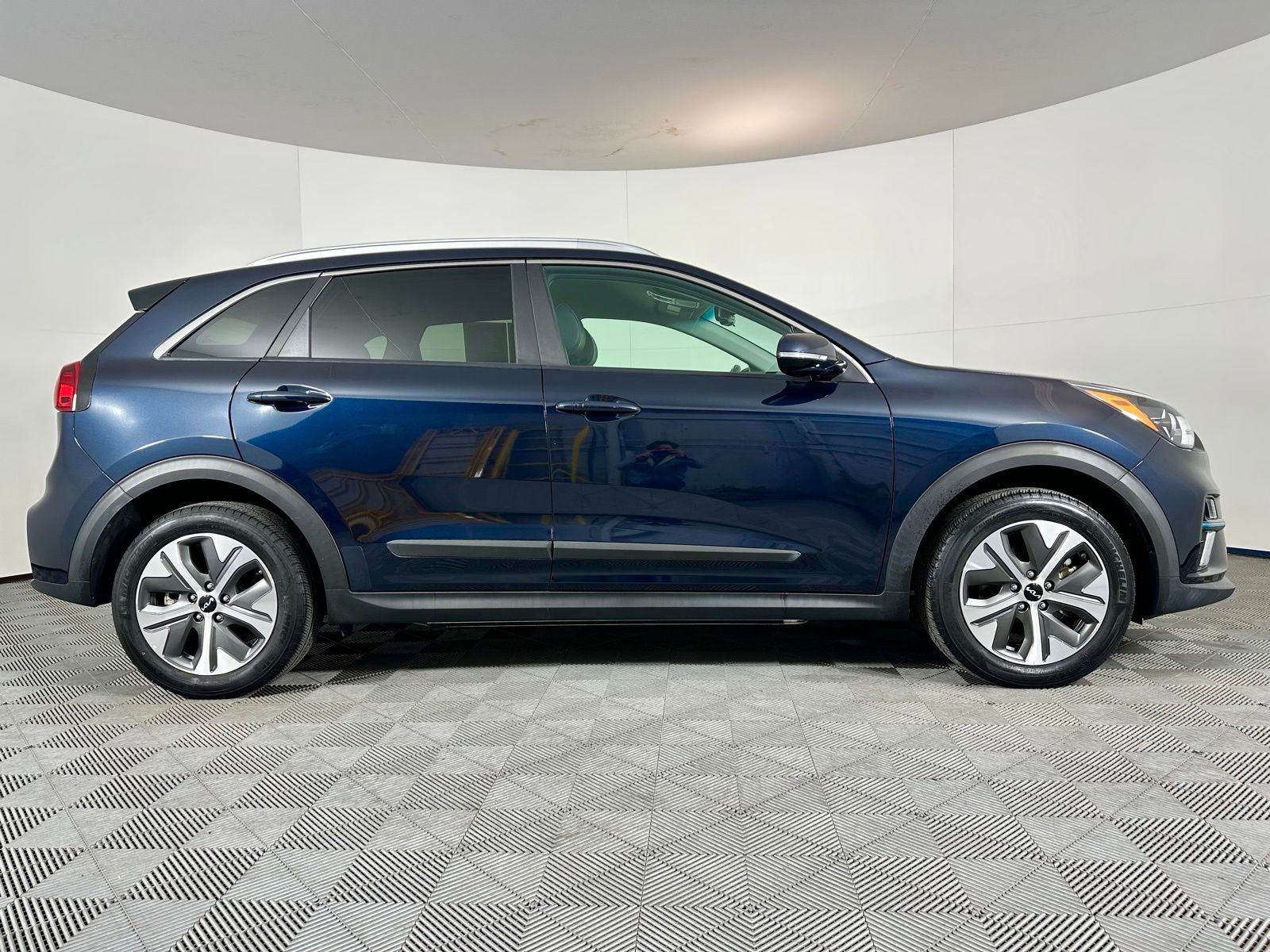 Used 2022 Kia Niro EX w/ Cold Weather Package image 31