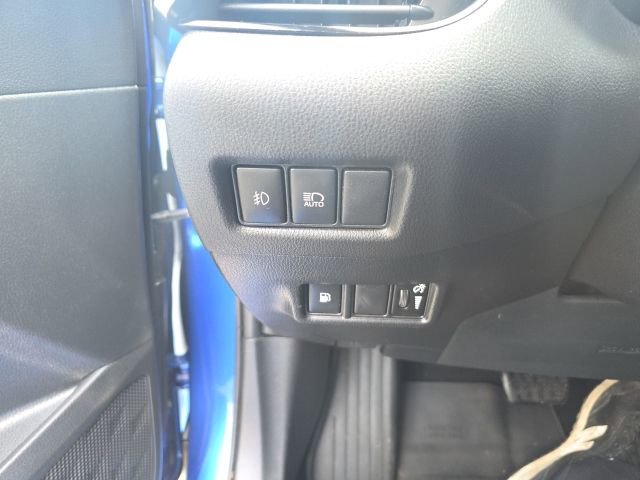 Used 2018 Toyota C-HR XLE image 11