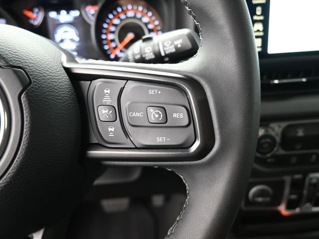 Used 2025 Jeep Wrangler Sport S image 28