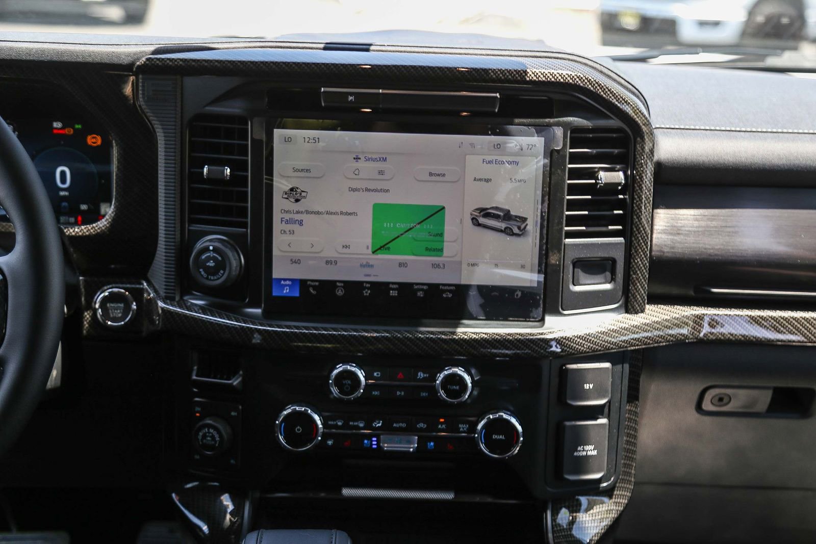 New 2025 Ford F150 Lariat w/ Equipment Group 502A High image 16