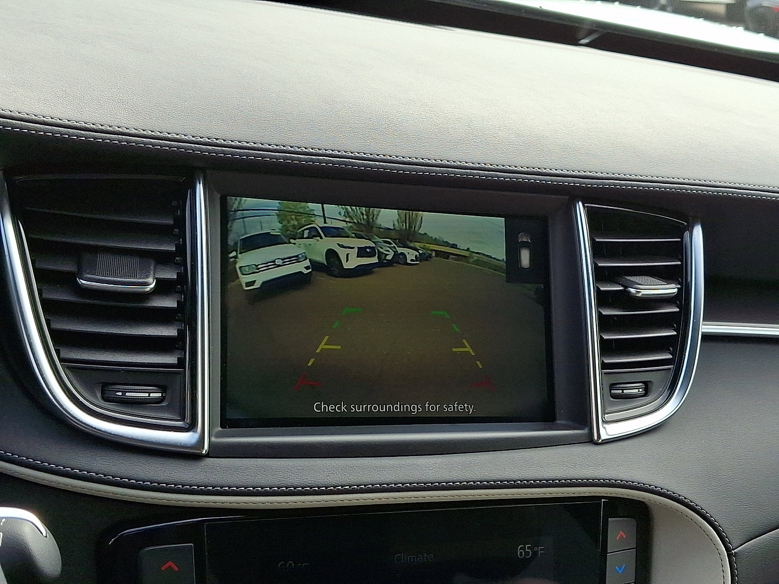 Certified 2023 INFINITI QX55 Luxe w/ Cargo Package AWD/4WD image 18