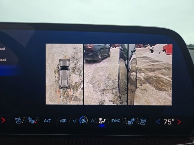 Used 2025 Chevrolet Traverse RS w/ LPO, Floor Liner Package image 42