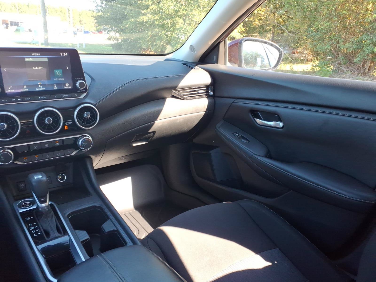 Used 2025 Nissan Sentra SV FWD image 12