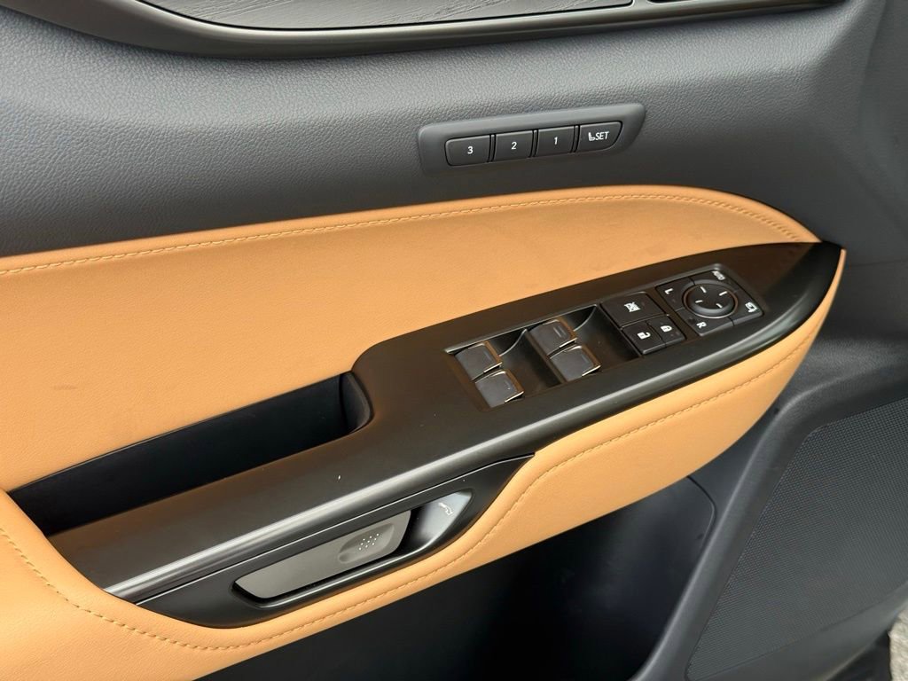 Certified 2025 Lexus NX 450h+ AWD w/ Luxury Package image 24