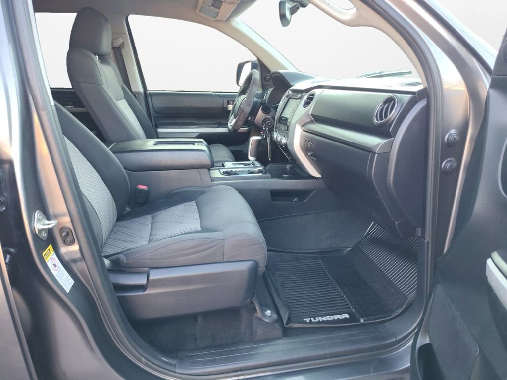 Used 2017 Toyota Tundra SR5 image 24