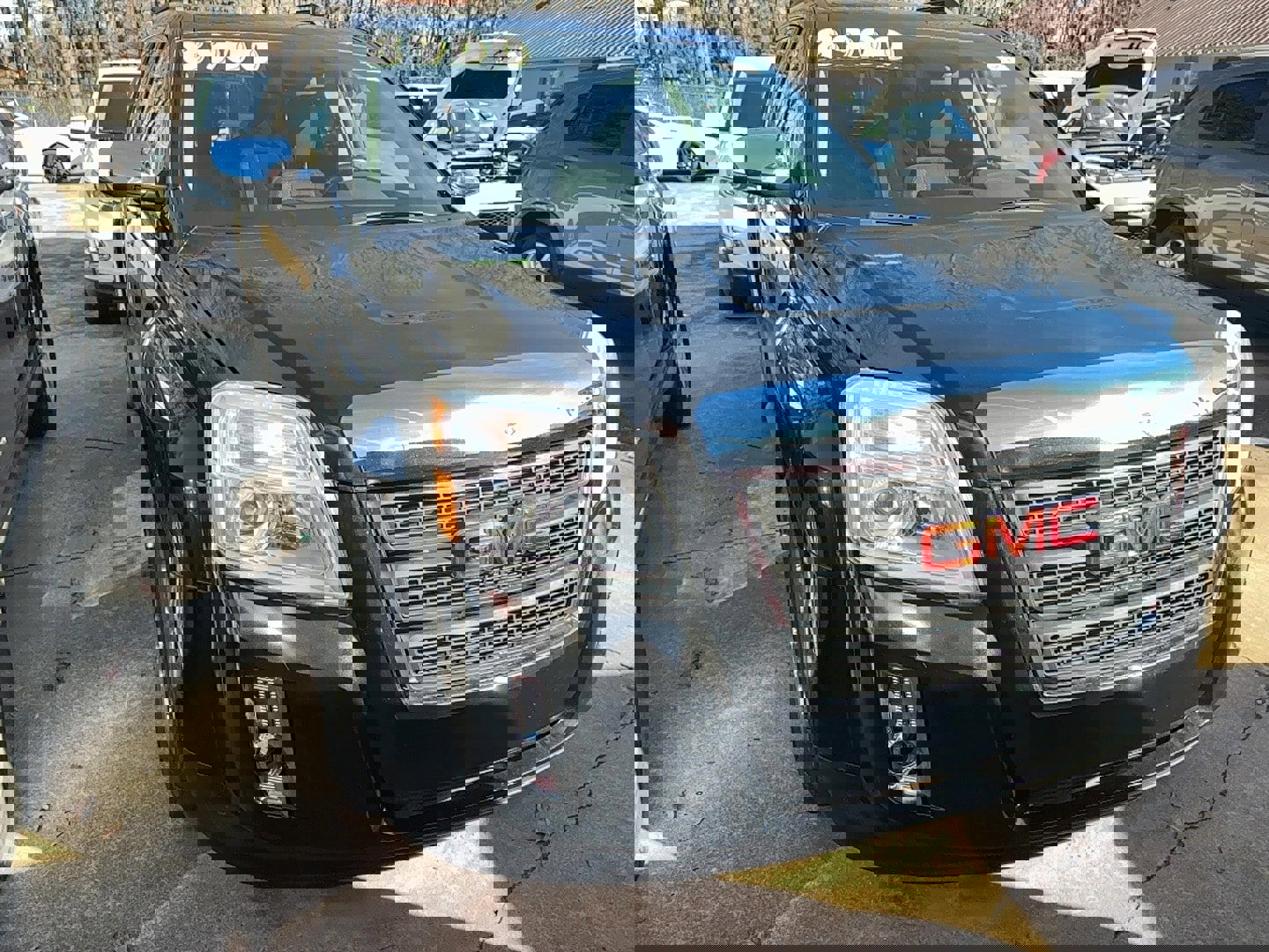 Used 2014 GMC Terrain SLE w/ Chrome Package image 2