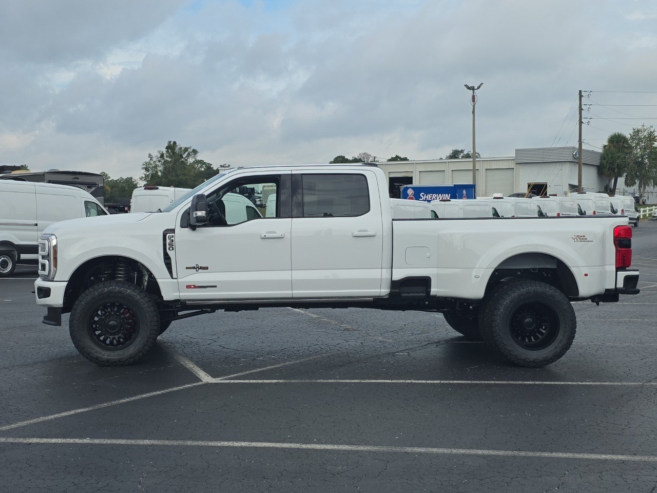 New 2026 Ford F350 Lariat w/ Lariat Ultimate Package AWD/4WD image 9
