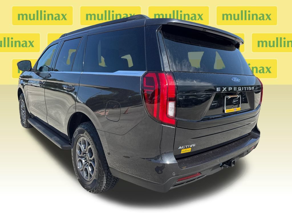 Certified 2025 Ford Expedition Active RWD image 9