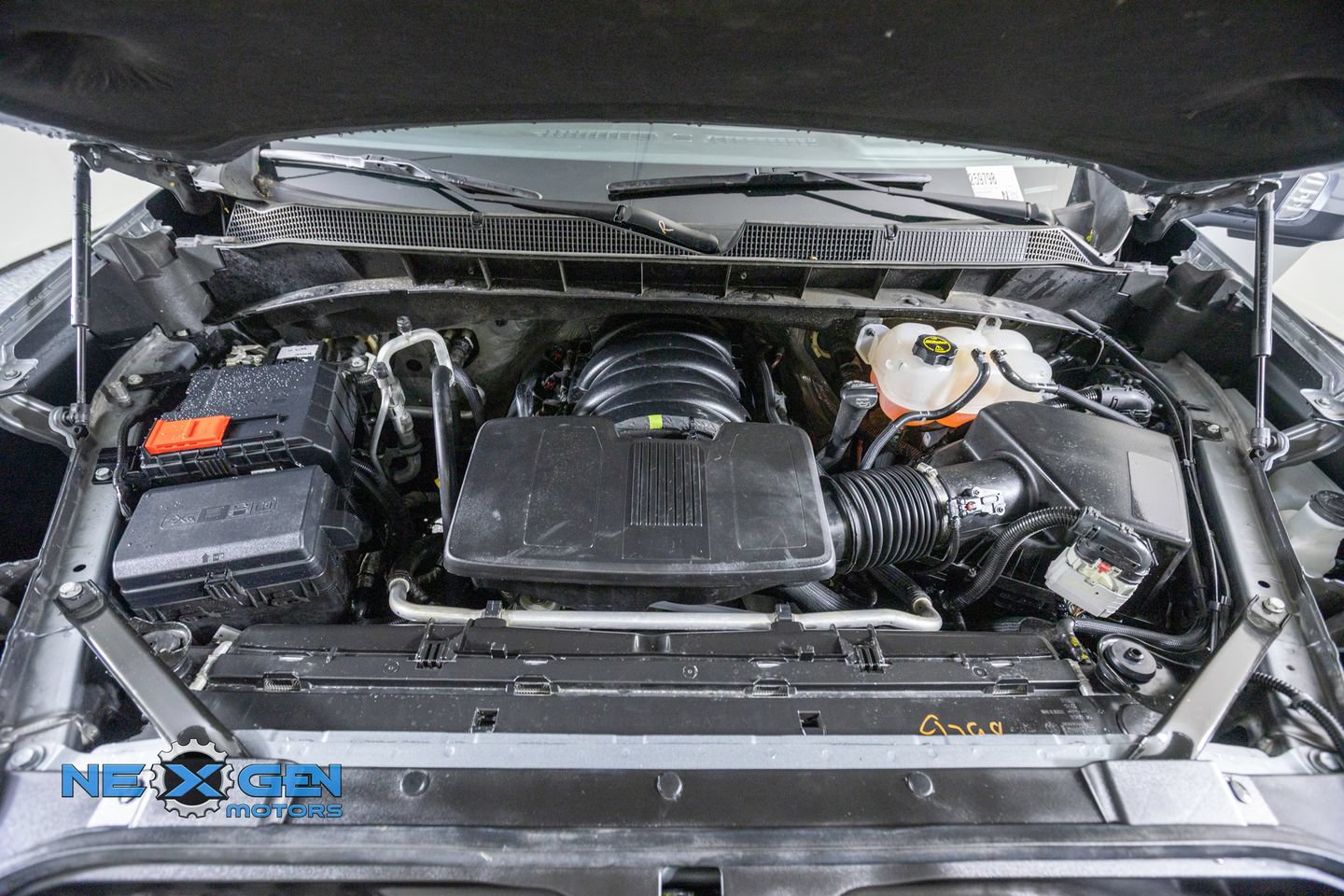 Used 2025 Chevrolet Silverado 1500 High Country w/ Technology Package AWD/4WD image 47